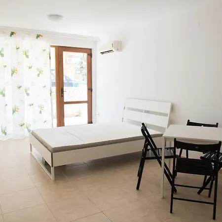 Studio In Kentavar, Saint Vlas Apartment *